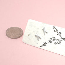 Load image into Gallery viewer, X Kiss,stud earrings