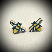 Load image into Gallery viewer, Wooden Earrings - bee