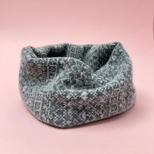 Load image into Gallery viewer, Fair Isle Snood. Pale grey and white.