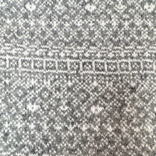 Load image into Gallery viewer, Fair Isle Snood. Pale grey and white.