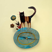 Load image into Gallery viewer, Clock with cat