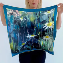 Load image into Gallery viewer, Silk neck scarf- Daisy