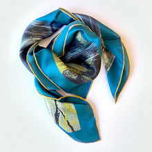 Load image into Gallery viewer, Silk neck scarf- Daisy