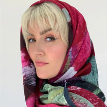 Load image into Gallery viewer, Large silk scarf - Poppy