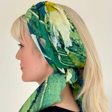 Load image into Gallery viewer, Large silk scarf - Daisy