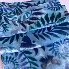 Load image into Gallery viewer, Devoré Scarf - E