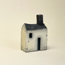 Load image into Gallery viewer, Cutest little cottage 5