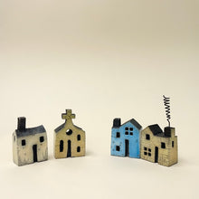 Load image into Gallery viewer, Cutest little cottage 5