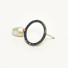 Load image into Gallery viewer, Silver & pearl stud earrings - circle
