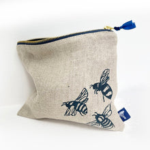 Load image into Gallery viewer, Large linen useful pouch - natural bee