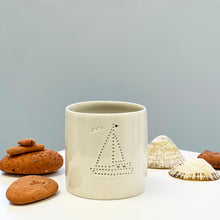 Load image into Gallery viewer, Tea light - Sail Boat