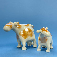 Load image into Gallery viewer, Ceramic sculpture - cow large brown