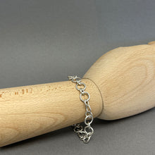 Load image into Gallery viewer, Silver circular link chain bracelet