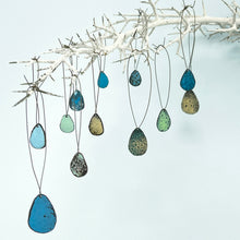 Load image into Gallery viewer, Box of bird egg hangings