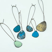 Load image into Gallery viewer, Box of bird egg hangings