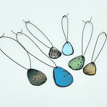 Load image into Gallery viewer, Box of bird egg hangings