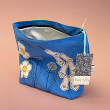 Load image into Gallery viewer, Large wash/makeup bag- flowers