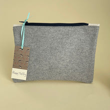 Load image into Gallery viewer, Make up / large purse - oystercatcher