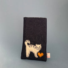 Load image into Gallery viewer, Phone / glasses case - cute cat