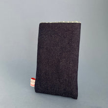 Load image into Gallery viewer, Phone / glasses case - cute cat