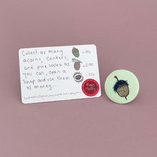 Load image into Gallery viewer, Appliqué badge - acorn