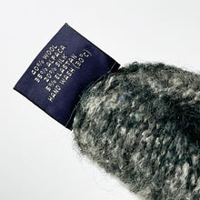 Load image into Gallery viewer, Triangular snood - 1