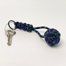 Load image into Gallery viewer, Paracord keyring - 3