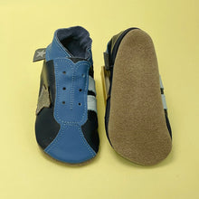 Load image into Gallery viewer, Baby Shoes - Navy trainers