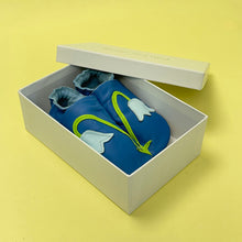 Load image into Gallery viewer, Baby Shoes - bluebell