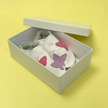 Load image into Gallery viewer, Baby Shoes - butterflies