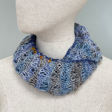 Load image into Gallery viewer, Danish necklet with amber - 6