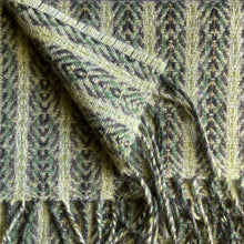 Load image into Gallery viewer, Merino lambswool woven scarf 3