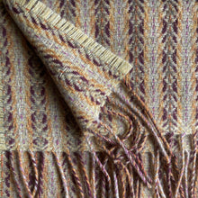 Load image into Gallery viewer, Merino Lambswool woven scarf 5