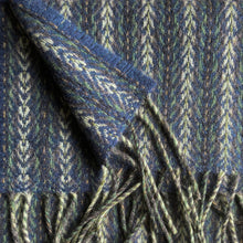 Load image into Gallery viewer, Merino lambswool woven scarf 2