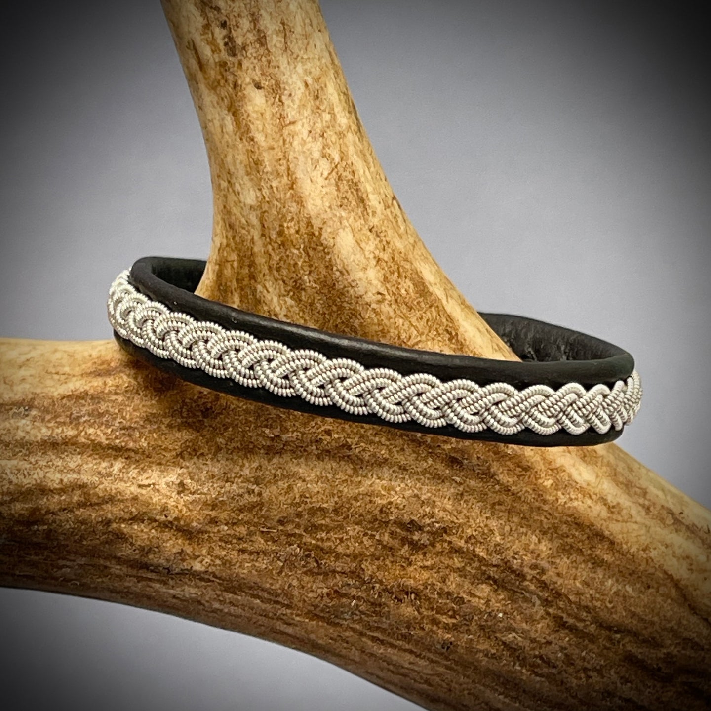 Sámi traditional bracelet 5