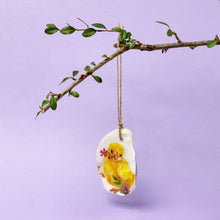 Load image into Gallery viewer, Oyster shell wall hanging - Chick and flower
