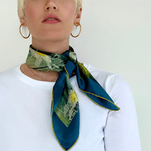 Load image into Gallery viewer, Silk neck scarf- Daisy
