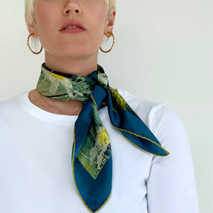 Silk neck scarf- Daisy