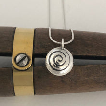 Load image into Gallery viewer, Silver spiral bead pendant
