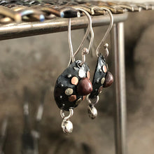 Load image into Gallery viewer, Rivets drop earrings
