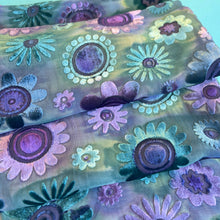 Load image into Gallery viewer, Devoré Scarf - G
