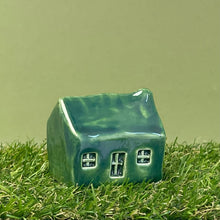 Load image into Gallery viewer, Ceramic cottage 3
