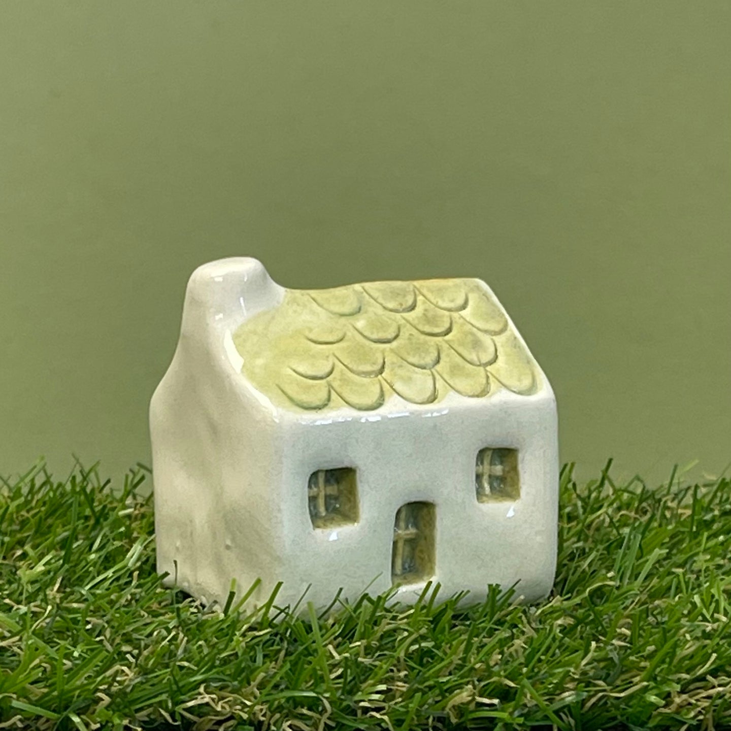 Ceramic cottage 4