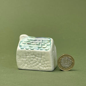 Ceramic cottage 9