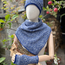 Load image into Gallery viewer, Luxury mitts - 3
