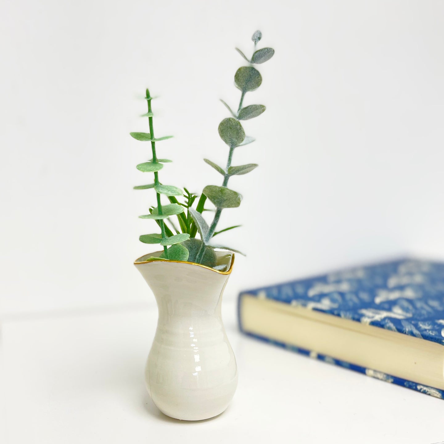 Heart shaped bud vase - wide