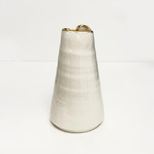 Load image into Gallery viewer, Heart shaped bud vase - narrow
