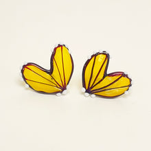 Load image into Gallery viewer, Glass butterfly wings stud earrings - yellow
