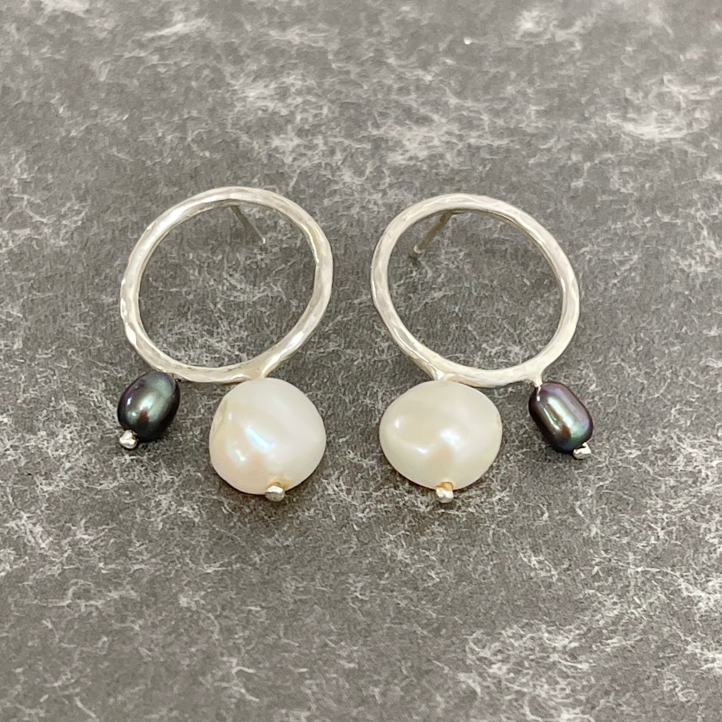 Silver & pearl stud earrings - duo