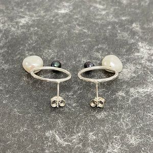 Silver & pearl stud earrings - duo